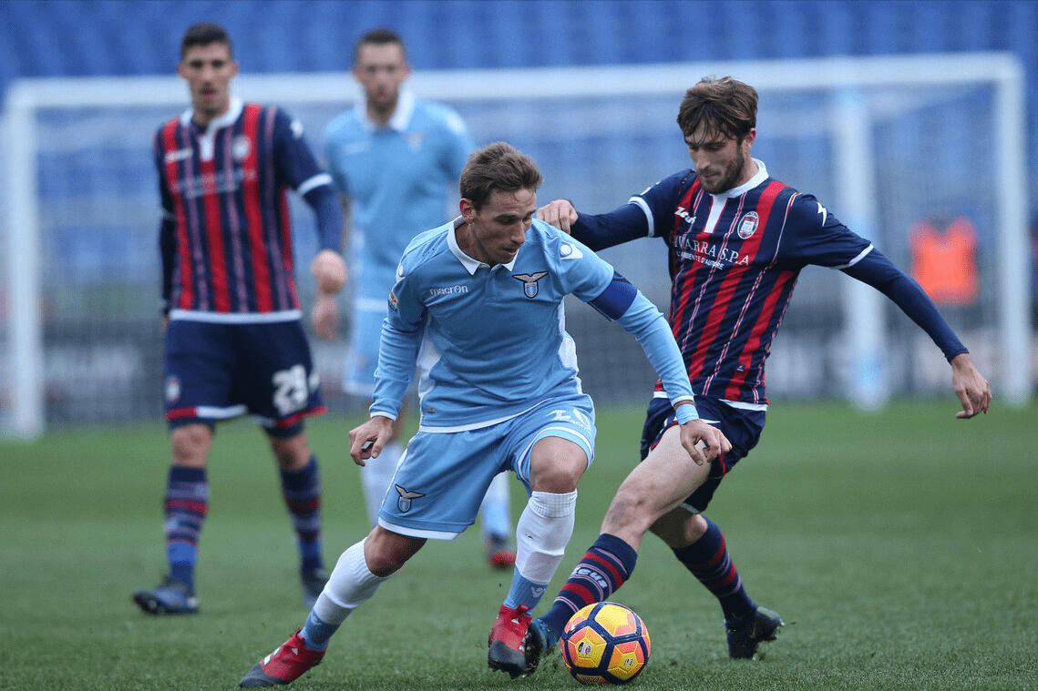 比赛悬念重重,克罗托内主场大胜 比赛悬念重重,克罗托内主场大胜