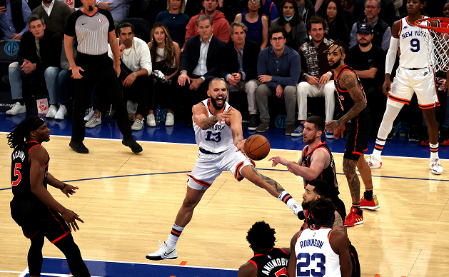 关于猛龙继续保持领跑,豪取八连胜的信息 关于猛龙继续保持领跑,豪取八连胜的信息