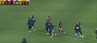 萨索洛意外取胜,全队士气大振 萨索洛意外取胜,全队士气大振