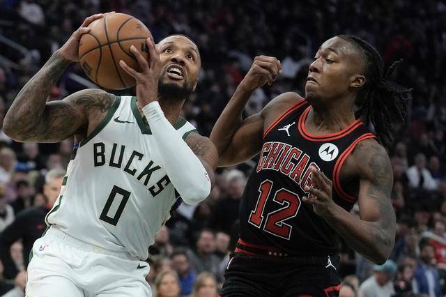 爱游戏体育-雄鹿惊险获胜，领先分数微弱