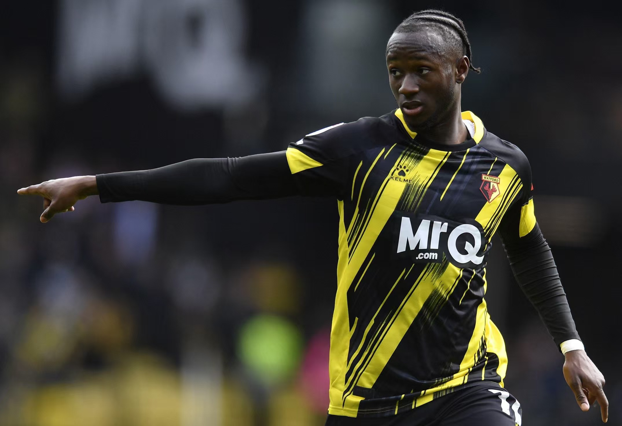 爱游戏在线-科特迪瓦国脚隆重加盟法国豪门，引人瞩目