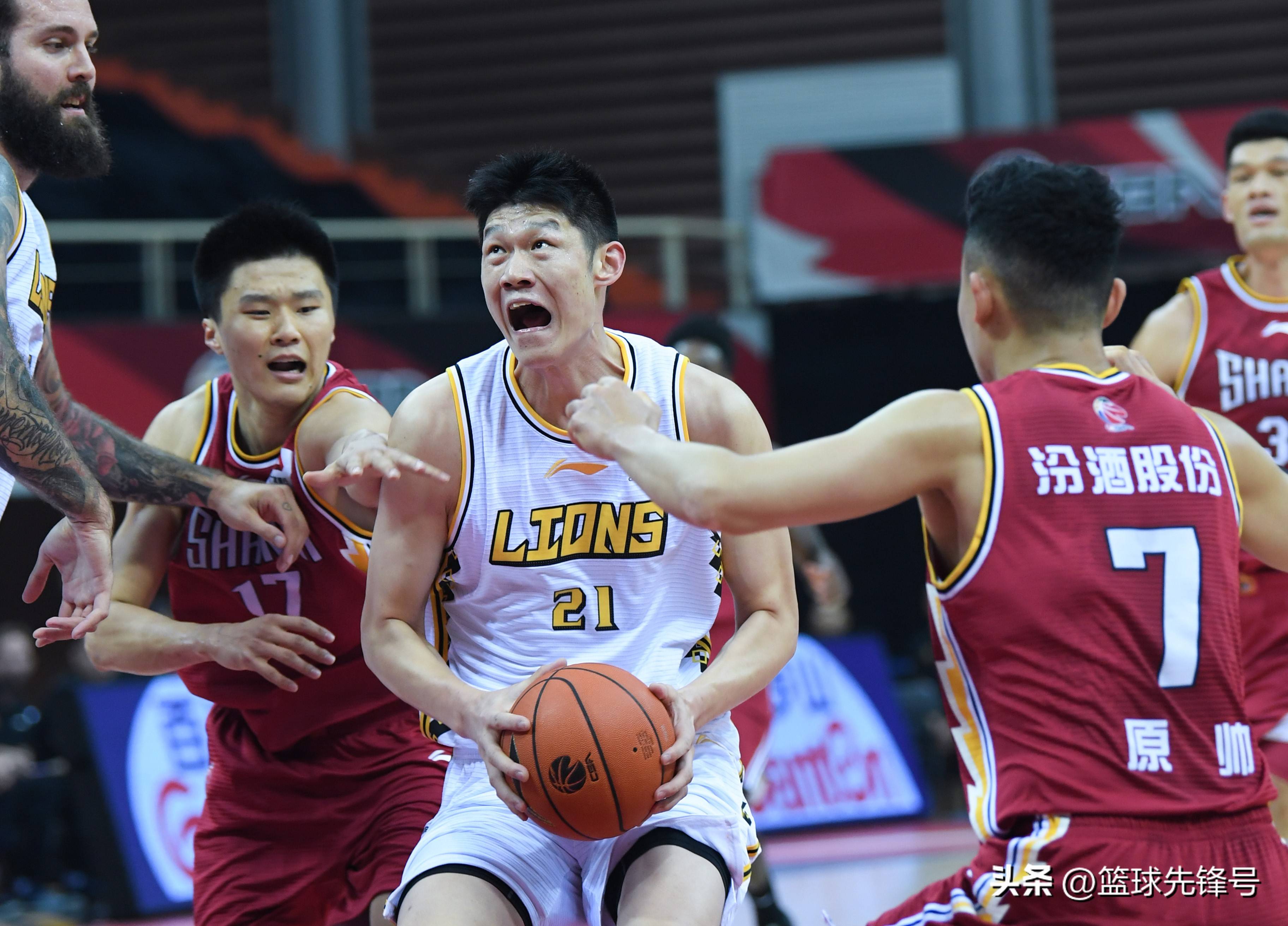 广州队击败广东,继续稳固前四席位 广州队击败广东,继续稳固前四席位