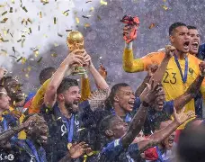 爱游戏官方入口-帕多瓦赢球归来，取得胜利之旅