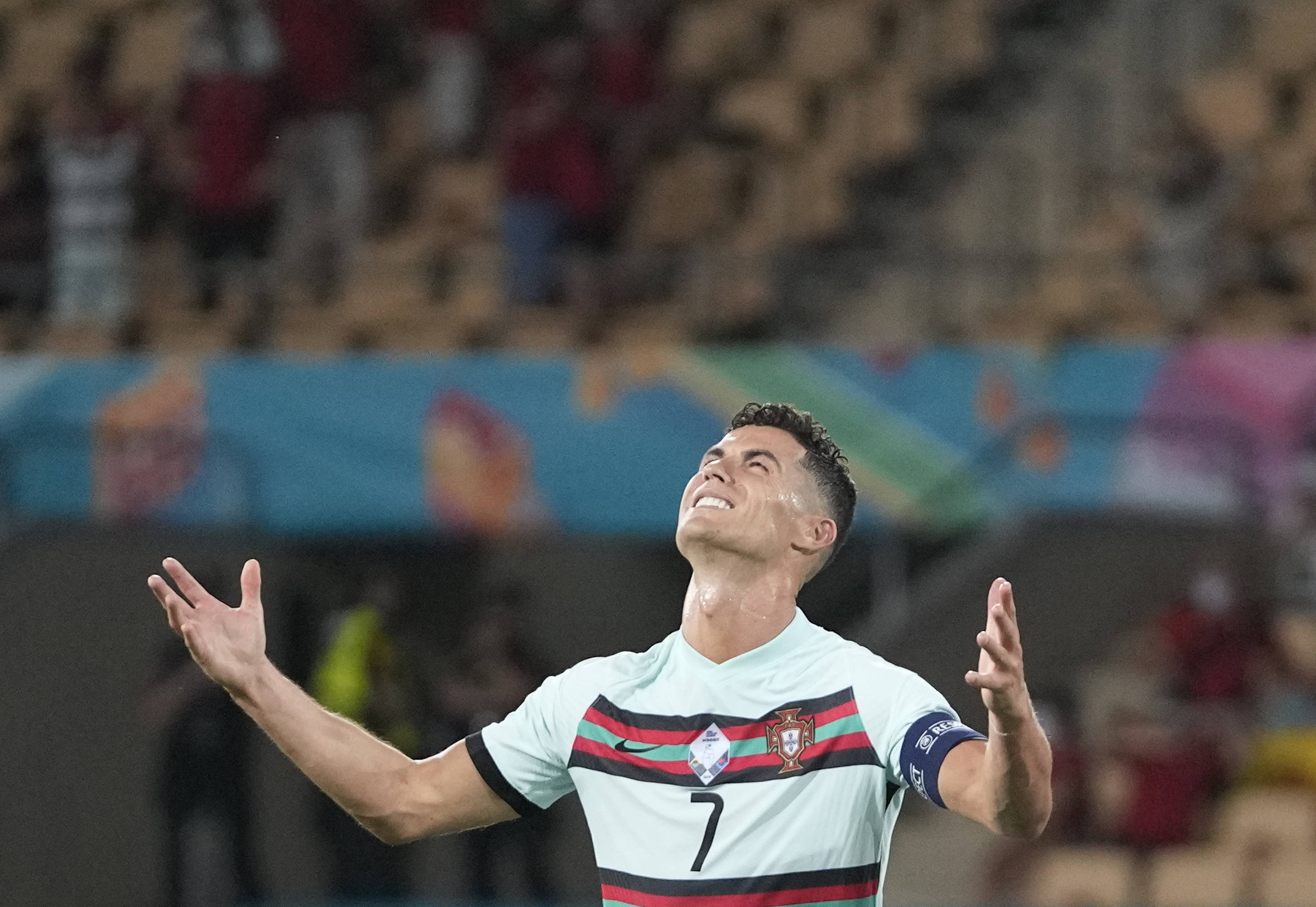 爱游戏在线-比利时连续取胜，轻松晋级欧锦赛！