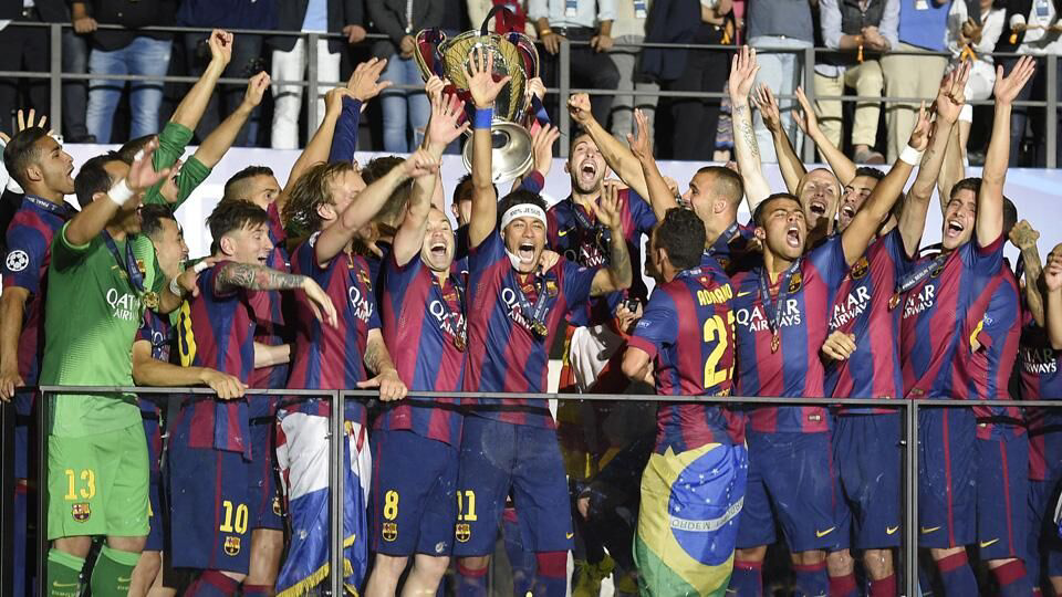 爱游戏体育-尤文图斯不敌巴塞罗那，欧冠强惨败