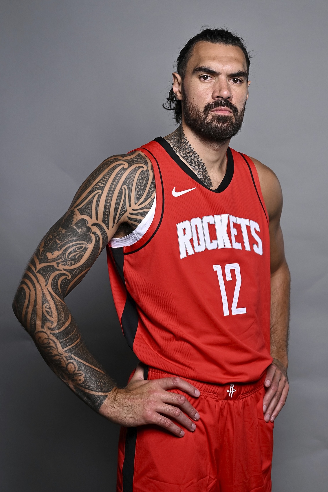 爱游戏官网-火箭大胜马刺，豪取五连胜