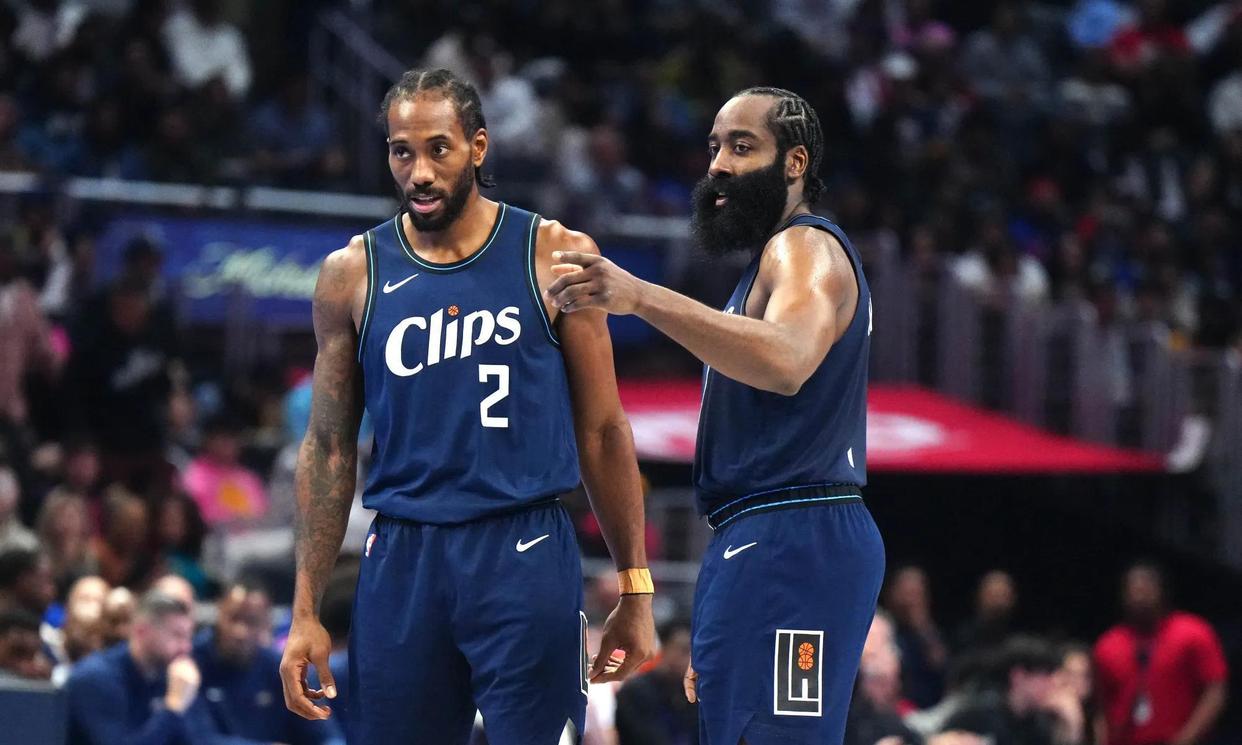 火箭主场大胜灰熊,哈登砍下30分 火箭主场大胜灰熊,哈登砍下30分