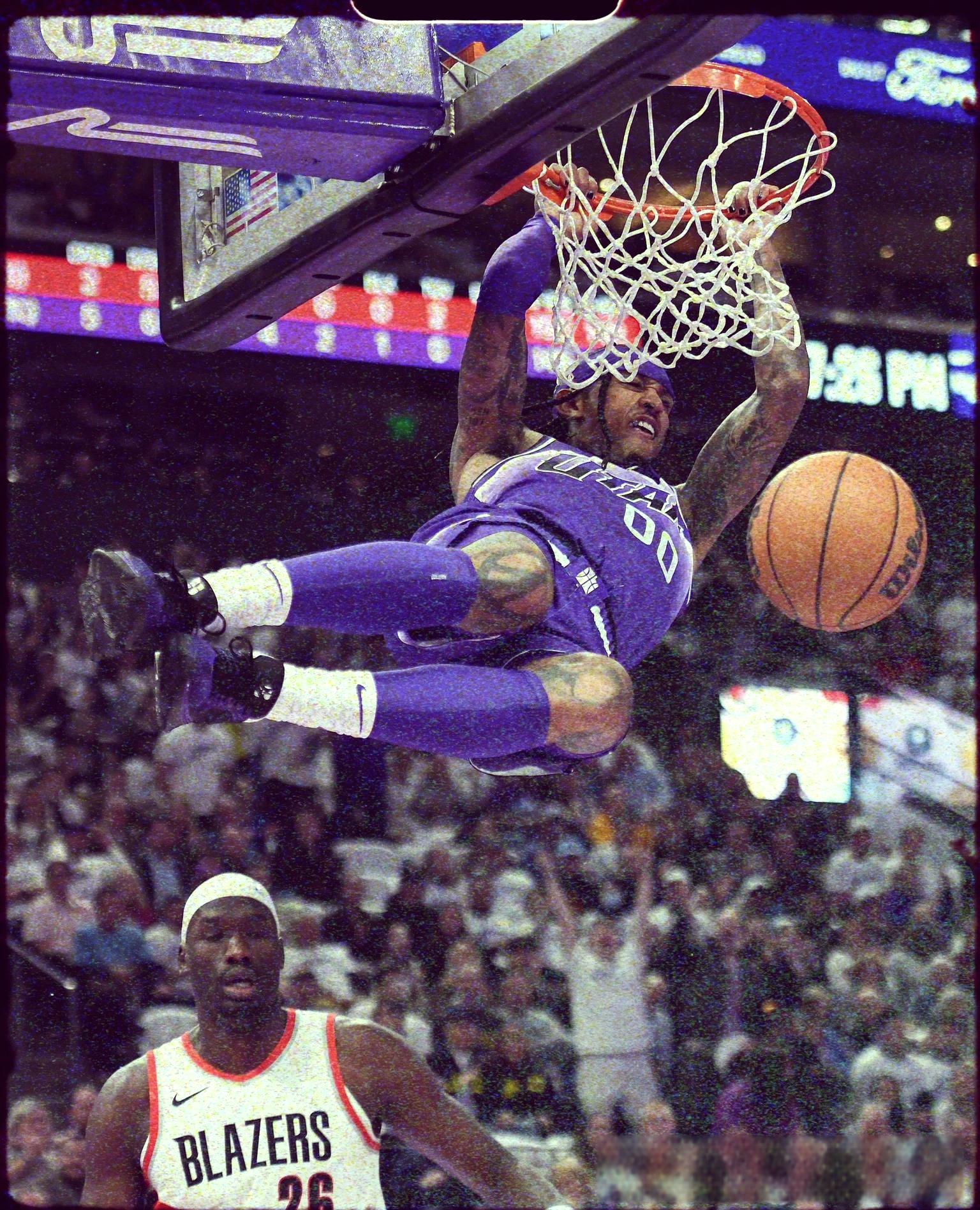 爵士取得胜利，击败独行侠