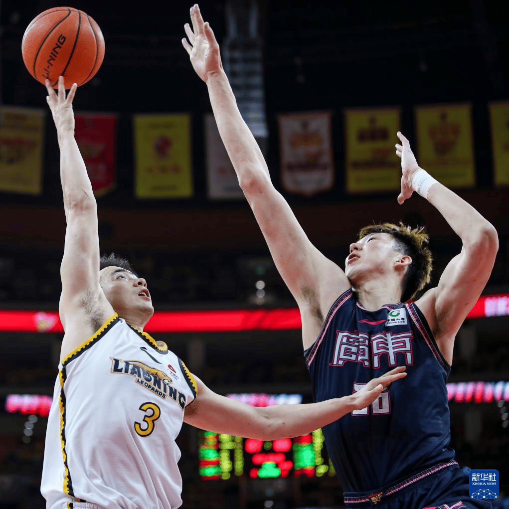 包含广东男篮107-102力克新疆保持不败赛季开门红的词条